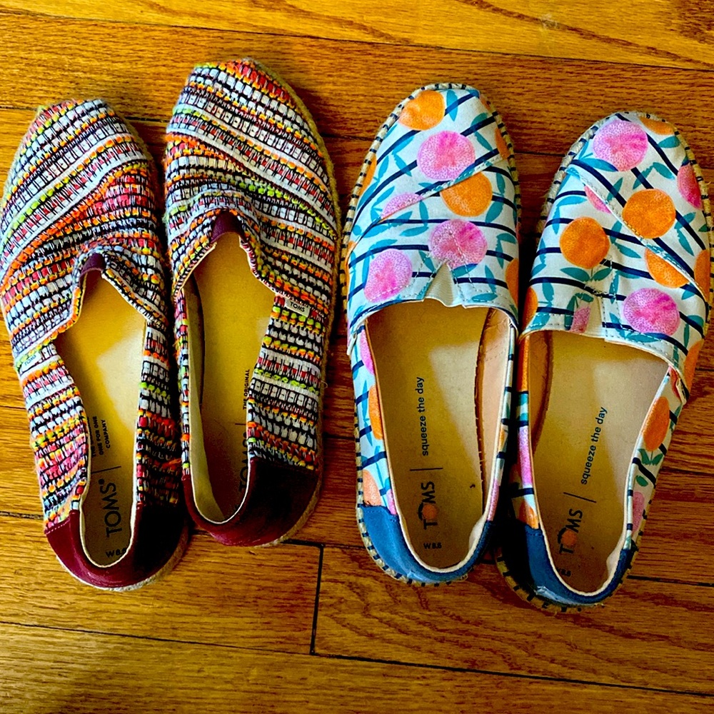 Toms shoes x 2